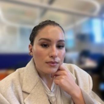 Serle Siliani Esclapon de Villeneuve