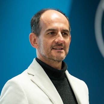 Roberto Olivi